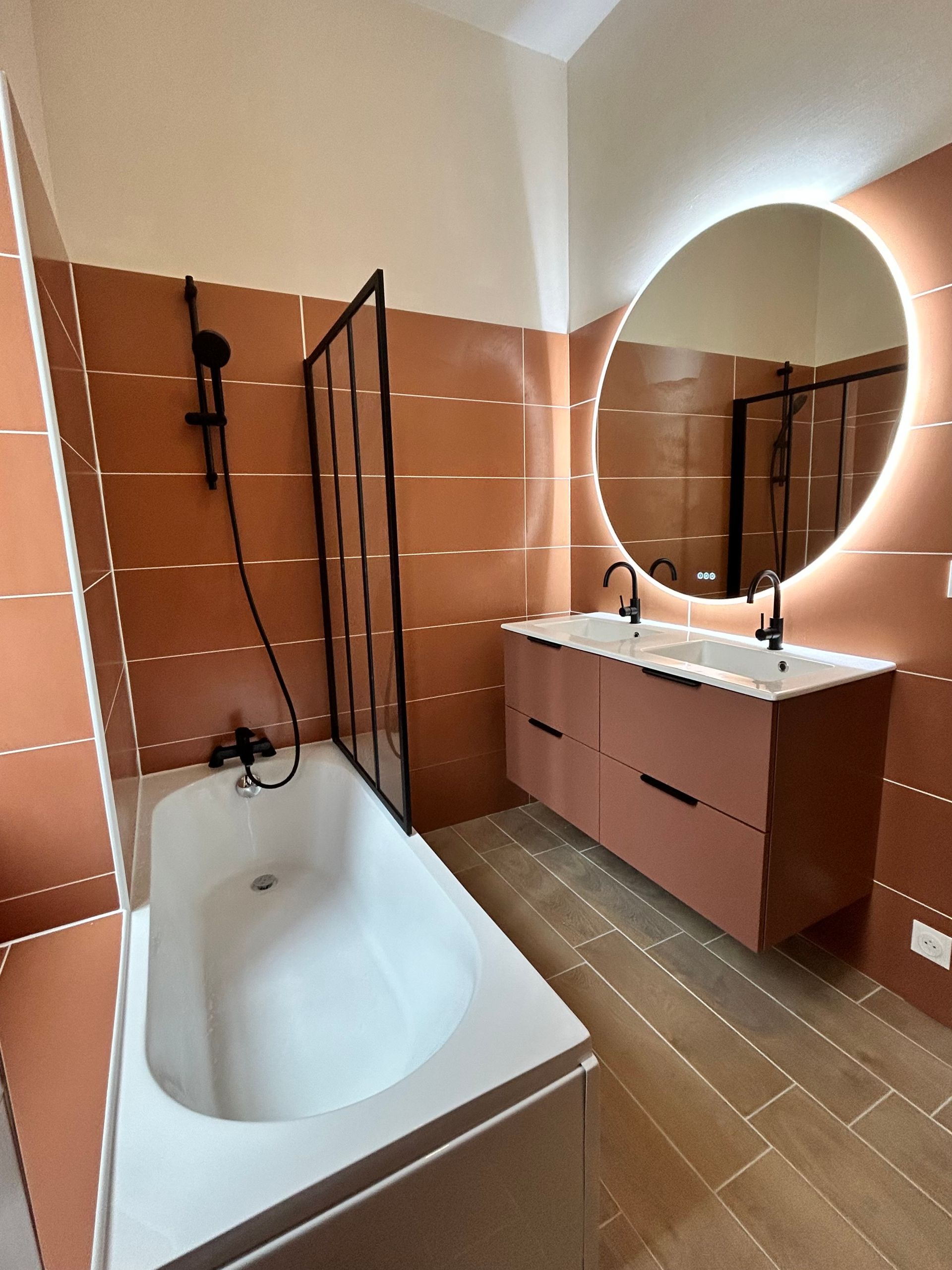 Rénovation de salle de bain et cuisine Poitiers Rénovation de salle de bain et cuisine Poitiers